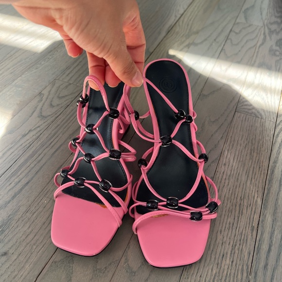 Trendy vintage shoes - Picture 2 of 3